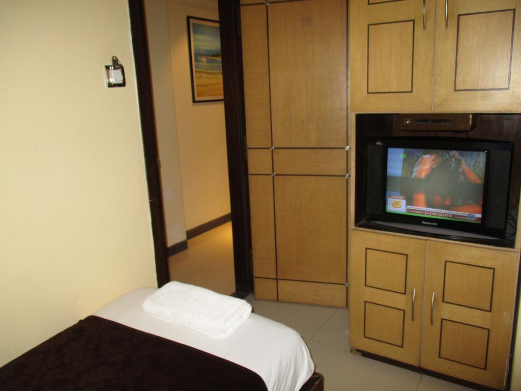 Hotel Sapna Marine Mumbai Exterior photo